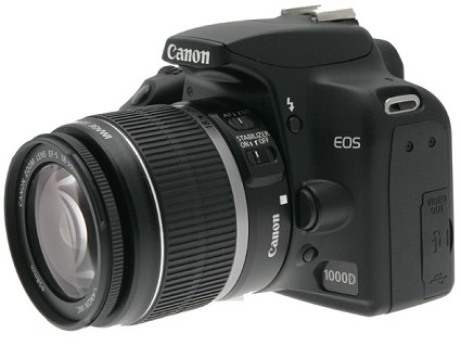 Canon Eos 1000D: nuova digitale dalle ottime prestazioni, leggera e maneggevole. Caratteristiche tecniche e funzionalit?.